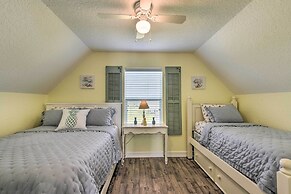 2 Blocks to Gulf: Surfside Beach Family Home!