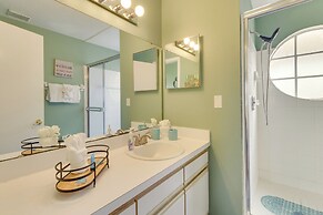 Kissimmee Condo w/ Private Porch < 7 Mi to Disney!