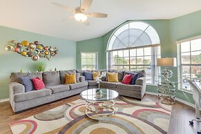 Kissimmee Condo w/ Private Porch < 7 Mi to Disney!