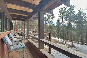 Chic Boulder Mountain Home w/ Hot Tub + Views