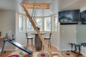 Chic Boulder Mountain Home w/ Hot Tub + Views