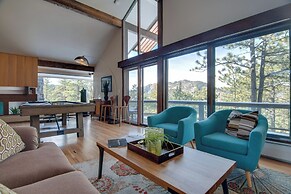 Chic Boulder Mountain Home w/ Hot Tub + Views
