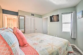 Oceanfront Oasis w/ Deck and Resort Beach Access!