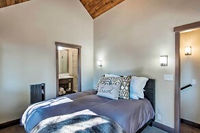 Walk to Dock & Tahoe City: Modern Lakeside Cabin