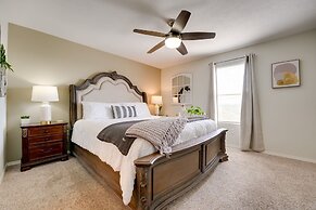 Branson Condo w/ Balcony, Strip & Mountain Views!