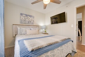 Branson Condo w/ Balcony, Strip & Mountain Views!