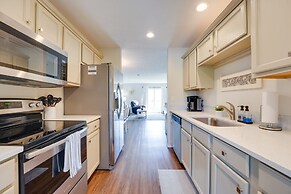 Branson Condo w/ Balcony, Strip & Mountain Views!