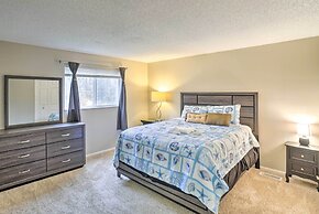 Charming Columbus Home ~ 7 Mi to Ohio State!