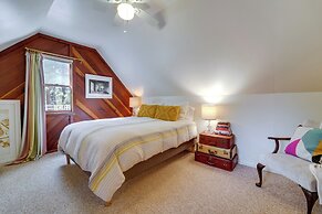 Boutique + Artsy Log Cabin in North Lake Tahoe!