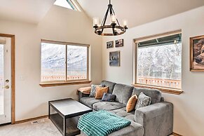 Alaskan Mountain Gem With Private Hot Tub & Gym!