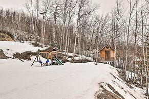 Alaskan Mountain Gem With Private Hot Tub & Gym!
