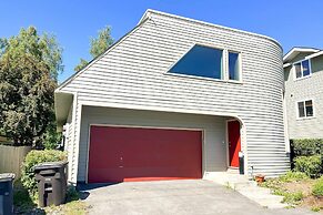 Stylish Anchorage Townhome ~ 1 Mi to Downtown