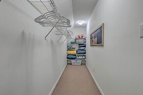 Stunning Views & Waterfront Fun: Aloe Bay Home