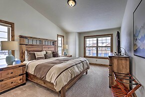 Luxe Rocky Mtn Retreat w/ Hot Tub - By Winter Park