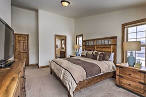 Luxe Rocky Mtn Retreat w/ Hot Tub - By Winter Park