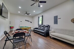 Hot Tub & 2 Game Rooms: Family Poconos Getaway!