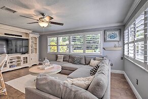 Poolside Paradise w/ Tropical Hut in Palm Beach