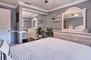 Poolside Paradise w/ Tropical Hut in Palm Beach