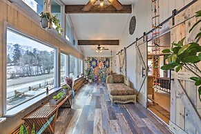 Lake Cabin w/ King Bed, Foodie Kitchen, & Views