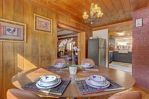 Lake Cabin w/ King Bed, Foodie Kitchen, & Views