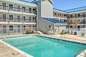 Ocean City Condo w/ Balcony - Walk to the Beach!