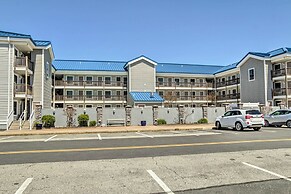 Stroll to Shore: Condo w/ Pool in Ocean City!
