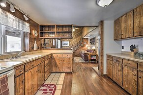 Cozy Log Cabin Escape In the Heart of Creede!