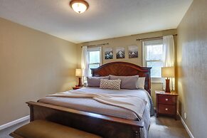 Ski-in Retreat w/ Pool Access: 2 Blocks to Main St