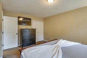 Ski-in Retreat w/ Pool Access: 2 Blocks to Main St