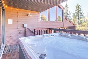 1 Mi to Lake Tahoe: Home w/ Hot Tub & Decks