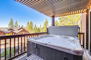1 Mi to Lake Tahoe: Home w/ Hot Tub & Decks