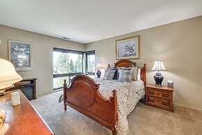 1 Mi to Lake Tahoe: Home w/ Hot Tub & Decks