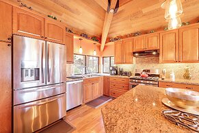 1 Mi to Lake Tahoe: Home w/ Hot Tub & Decks