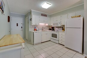 Walk to Pool & Beach: Hilton Head Island Condo!