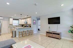 Pet-friendly Palm Beach Pad - 1 Mi to the Ocean!