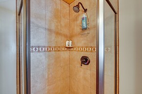 Cozy Streamside Studio - 2 Mi to Taos Ski Resort!