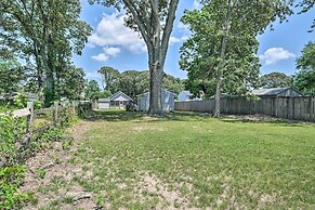 Idyllic Pasadena Retreat With Garden + Hot Tub!