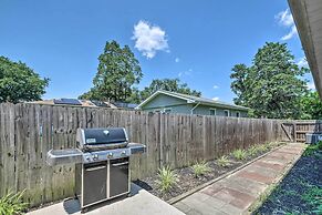 Idyllic Pasadena Retreat With Garden + Hot Tub!