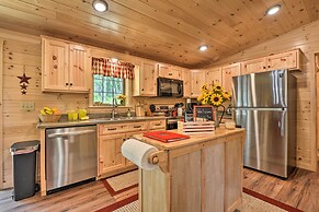 Secluded Mountain Cabin in Wardensville!
