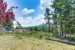 Secluded Mountain Cabin in Wardensville!