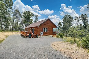 Secluded Mountain Cabin in Wardensville!