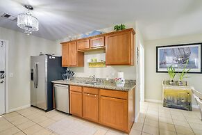 Galloping Seahorse Seabrook Home ~ 4 Mi to Nasa!