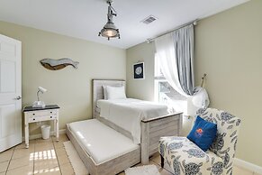 Galloping Seahorse Seabrook Home ~ 4 Mi to Nasa!