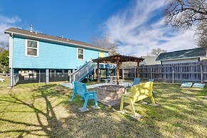 Galloping Seahorse Seabrook Home ~ 4 Mi to Nasa!
