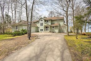 Gorgeous Charlevoix Home on Lake Michigan!