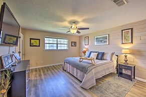 Gun Barrel City Home w/ Hot Tub!