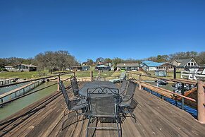 Gun Barrel City Home w/ Hot Tub!