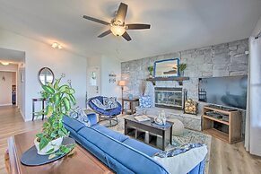 Gun Barrel City Home w/ Hot Tub!