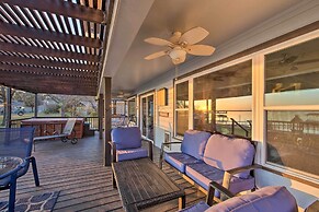 Gun Barrel City Home w/ Hot Tub!