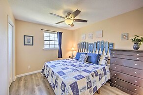 Gun Barrel City Home w/ Hot Tub!